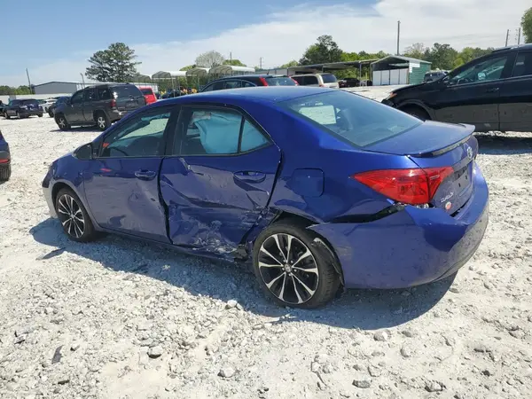 5YFBURHE0JP757411 2018 TOYOTA COROLLA - Image 2