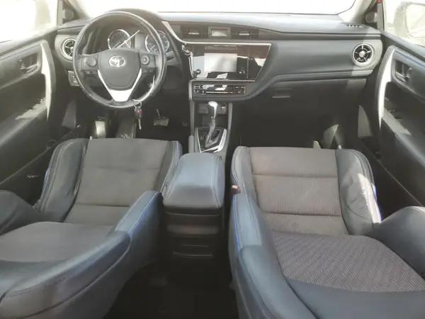 5YFBURHE0JP759529 2018 TOYOTA COROLLA - Image 8