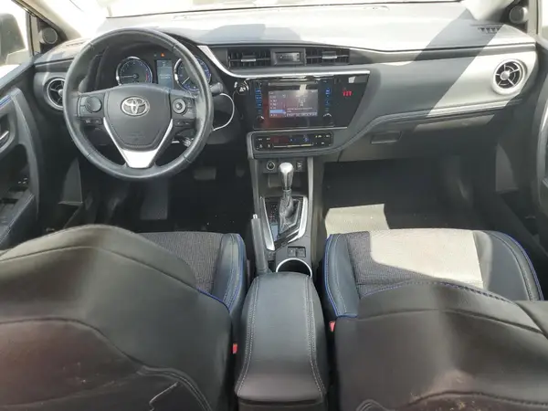 5YFBURHE0JP761538 2018 TOYOTA COROLLA - Image 8