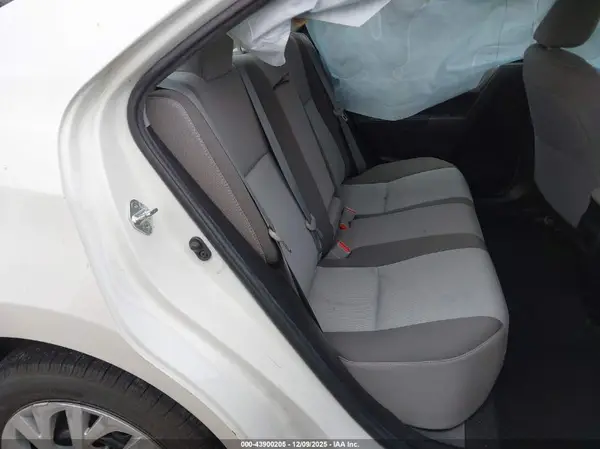 5YFBURHE0JP765444 2018 TOYOTA COROLLA - Image 8