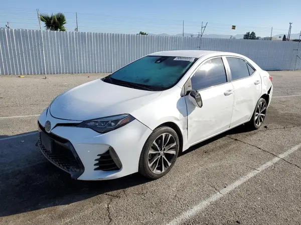5YFBURHE0JP766643 2018 TOYOTA COROLLA - Image 1