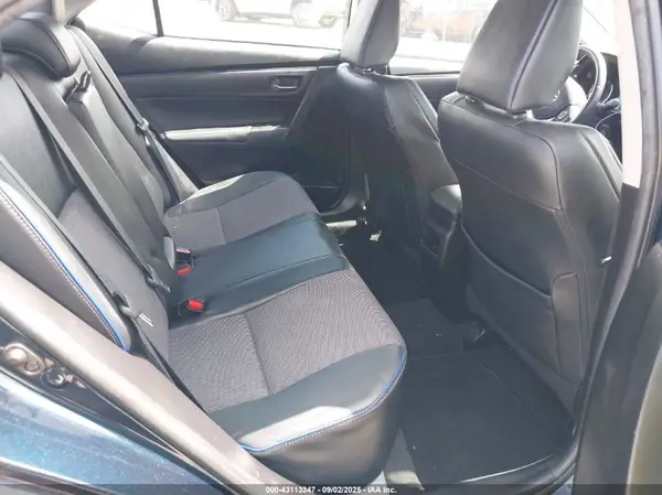 5YFBURHE0JP768070 2018 TOYOTA COROLLA - Image 8