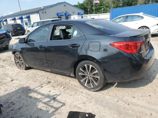 5YFBURHE0JP769445 2018 TOYOTA COROLLA - Image 2