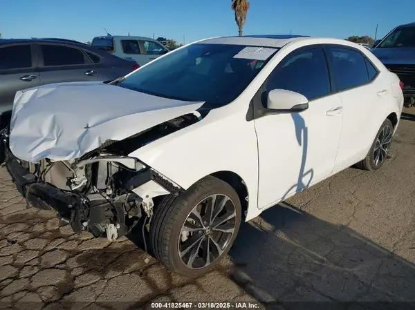 5YFBURHE0JP771003 2018 TOYOTA COROLLA - Image 2
