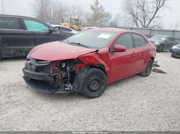 5YFBURHE0JP773060 2018 TOYOTA COROLLA - Image 2