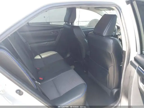 5YFBURHE0JP775195 2018 TOYOTA COROLLA - Image 8