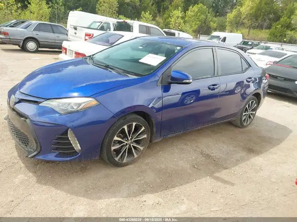 5YFBURHE0JP776069 2018 TOYOTA COROLLA - Image 2