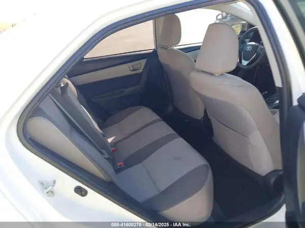 5YFBURHE0JP776735 2018 TOYOTA COROLLA - Image 8