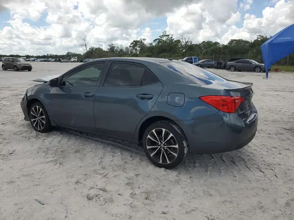 5YFBURHE0JP777500 2018 TOYOTA COROLLA - Image 2