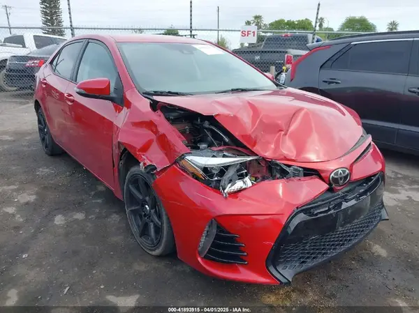 5YFBURHE0JP778792 2018 TOYOTA COROLLA - Image 1