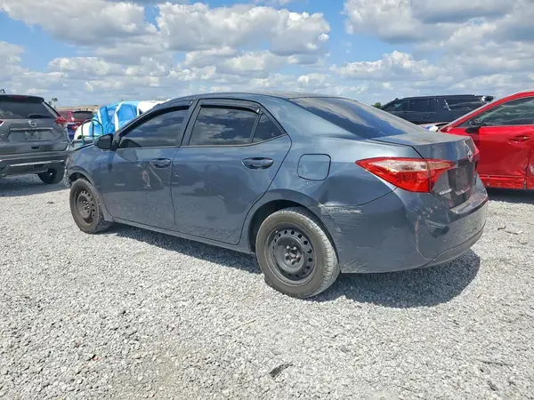 5YFBURHE0JP784656 2018 TOYOTA COROLLA - Image 2
