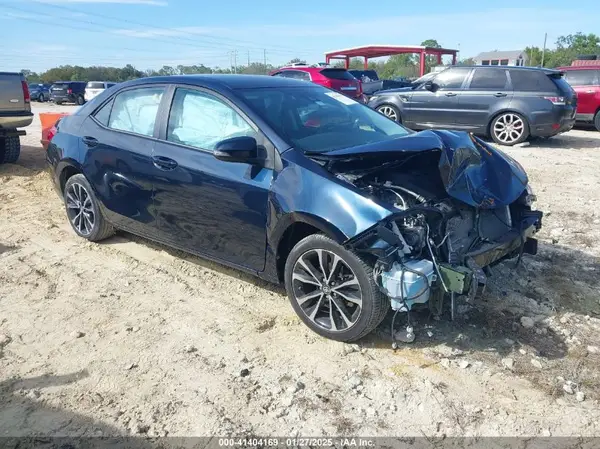 5YFBURHE0JP787749 2018 TOYOTA COROLLA - Image 1