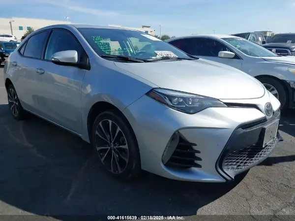 5YFBURHE0JP791428 2018 TOYOTA COROLLA - Image 1