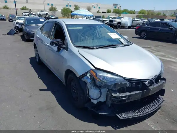 5YFBURHE0JP791820 2018 TOYOTA COROLLA - Image 1