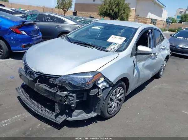 5YFBURHE0JP791820 2018 TOYOTA COROLLA - Image 2