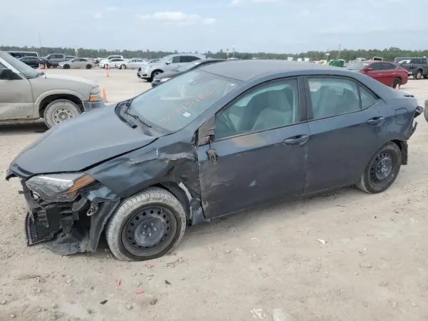 5YFBURHE0JP794880 2018 TOYOTA COROLLA - Image 1