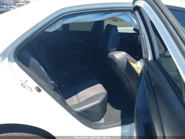 5YFBURHE0JP797035 2018 TOYOTA COROLLA - Image 8