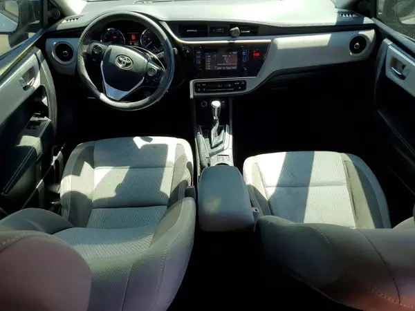 5YFBURHE0JP797682 2018 TOYOTA COROLLA - Image 8