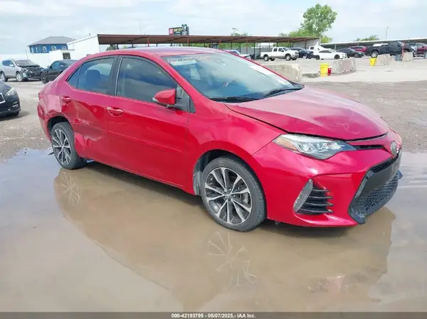 5YFBURHE0JP798069 2018 TOYOTA COROLLA - Image 1