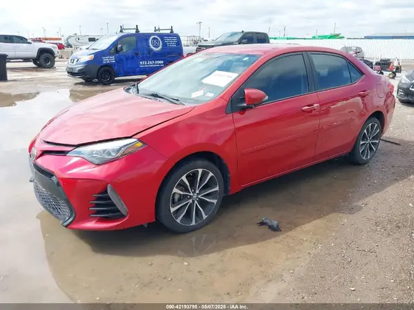 5YFBURHE0JP798069 2018 TOYOTA COROLLA - Image 2