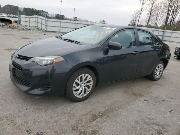 5YFBURHE0JP801679 2018 TOYOTA COROLLA - Image 1