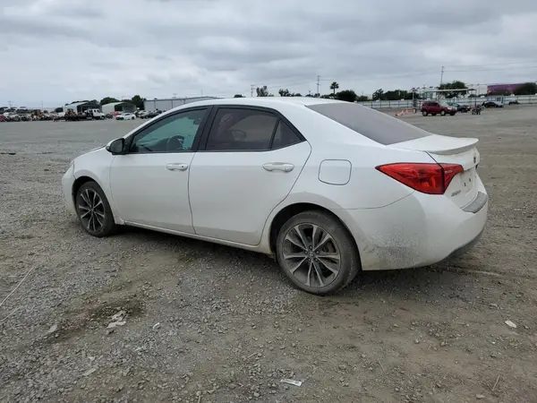 5YFBURHE0JP802993 2018 TOYOTA COROLLA - Image 2