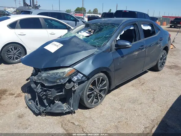 5YFBURHE0JP809491 2018 TOYOTA COROLLA - Image 2