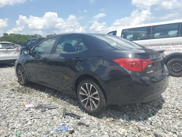 5YFBURHE0JP810799 2018 TOYOTA COROLLA - Image 2