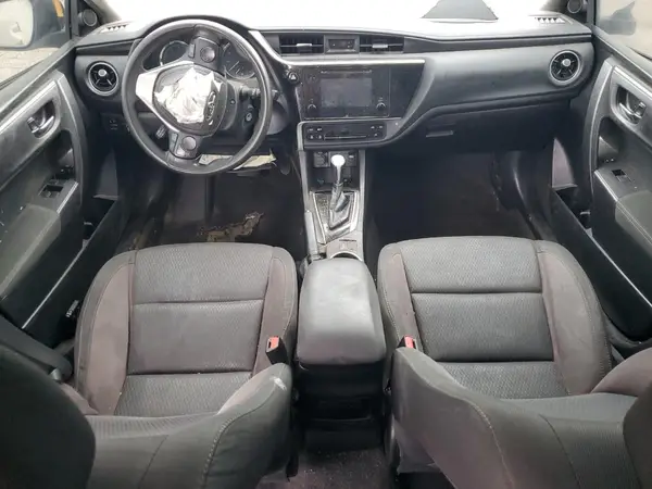5YFBURHE0JP812682 2018 TOYOTA COROLLA - Image 8