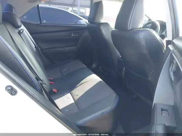 5YFBURHE0JP815808 2018 TOYOTA COROLLA - Image 8