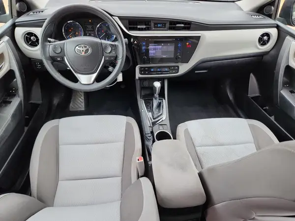 5YFBURHE0JP816215 2018 TOYOTA COROLLA - Image 8