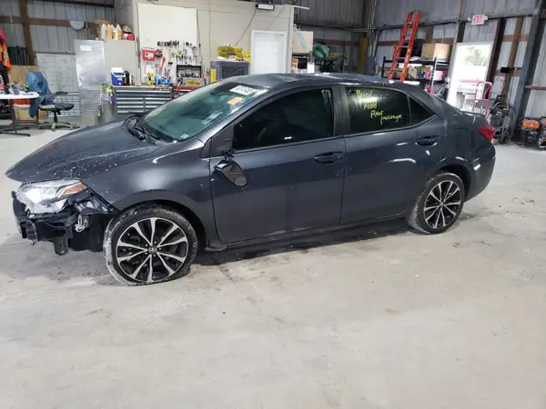 5YFBURHE0JP821446 2018 TOYOTA COROLLA - Image 1