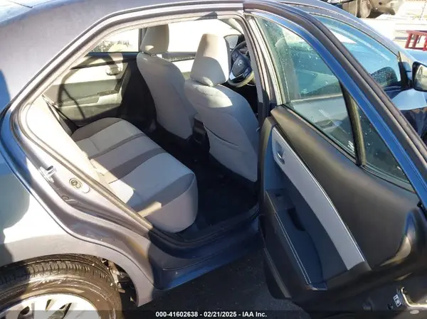 5YFBURHE0JP821821 2018 TOYOTA COROLLA - Image 8