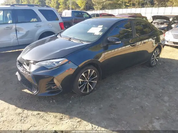 5YFBURHE0JP825254 2018 TOYOTA COROLLA - Image 2