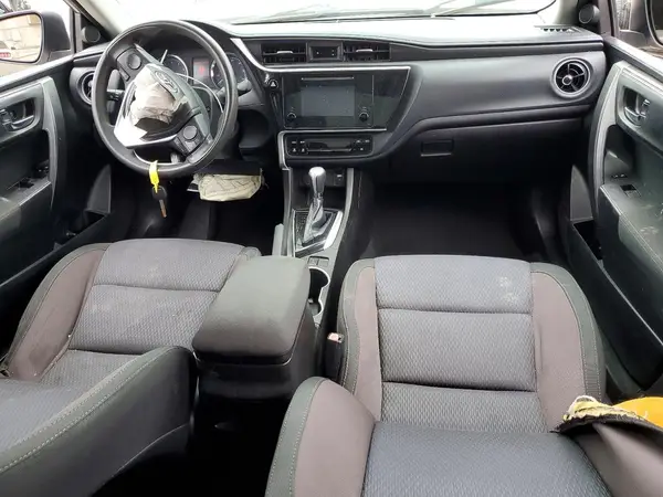 5YFBURHE0JP826078 2018 TOYOTA COROLLA - Image 8