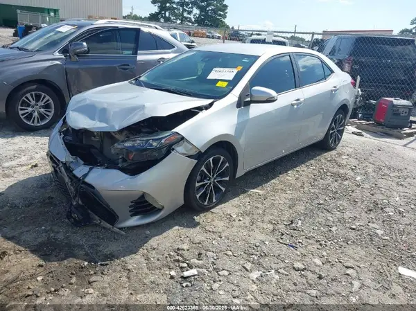 5YFBURHE0JP827117 2018 TOYOTA COROLLA - Image 2