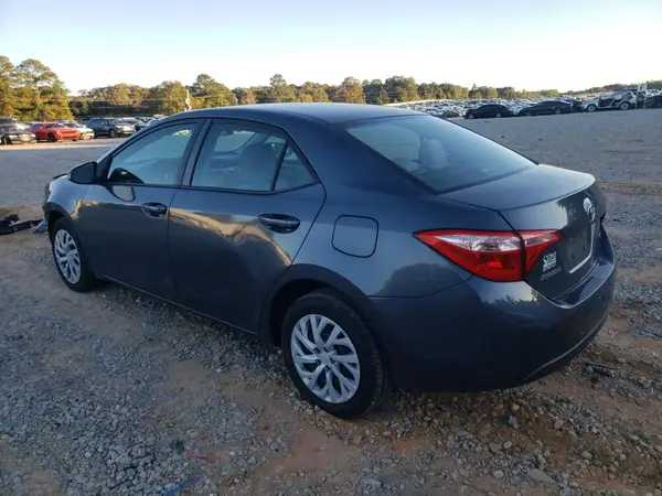 5YFBURHE0JP827554 2018 TOYOTA COROLLA - Image 2