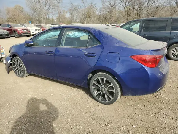5YFBURHE0JP827571 2018 TOYOTA COROLLA - Image 2