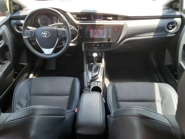 5YFBURHE0JP828395 2018 TOYOTA COROLLA - Image 8