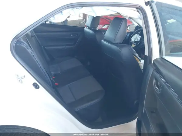 5YFBURHE0JP829059 2018 TOYOTA COROLLA - Image 8