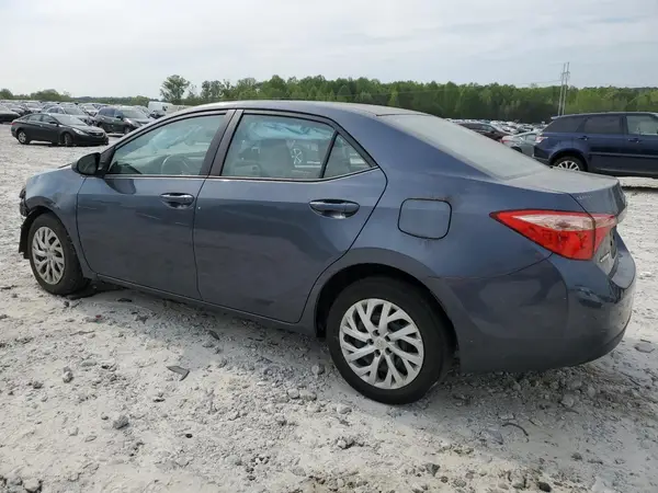 5YFBURHE0JP830003 2018 TOYOTA COROLLA - Image 2