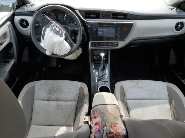 5YFBURHE0JP830003 2018 TOYOTA COROLLA - Image 8