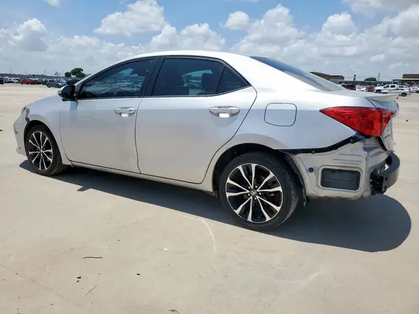 5YFBURHE0JP841311 2018 TOYOTA COROLLA - Image 2
