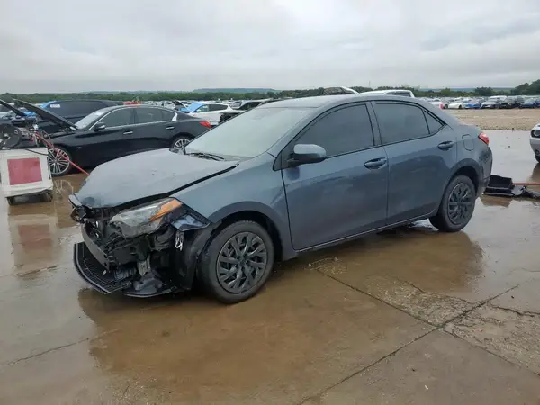 5YFBURHE0JP842278 2018 TOYOTA COROLLA - Image 1
