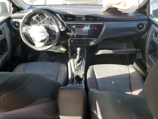 5YFBURHE0JP843043 2018 TOYOTA COROLLA - Image 8