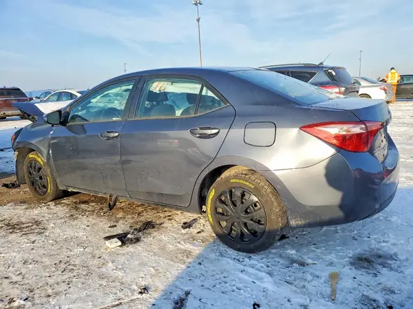 5YFBURHE0JP843186 2018 TOYOTA COROLLA - Image 2