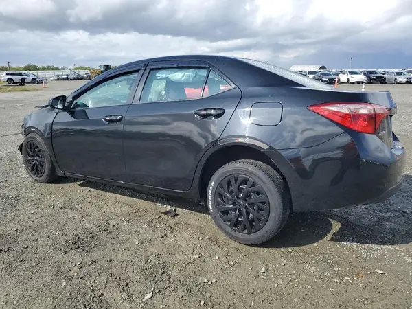 5YFBURHE0JP844290 2018 TOYOTA COROLLA - Image 2