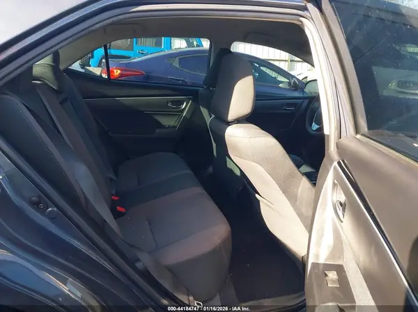 5YFBURHE0JP845018 2018 TOYOTA COROLLA - Image 8