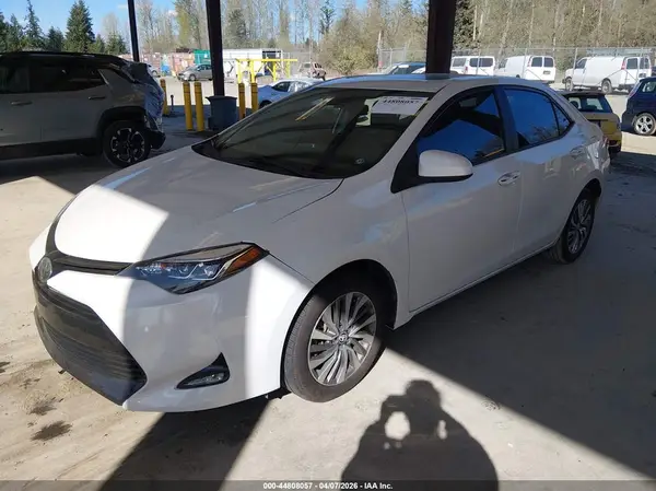 5YFBURHE0JP845214 2018 TOYOTA COROLLA - Image 2