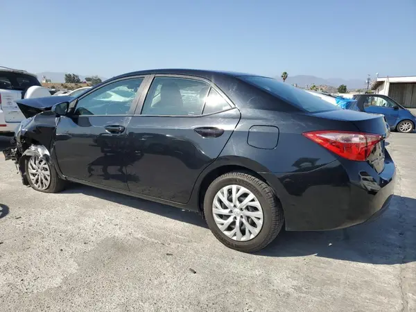 5YFBURHE0JP845861 2018 TOYOTA COROLLA - Image 2